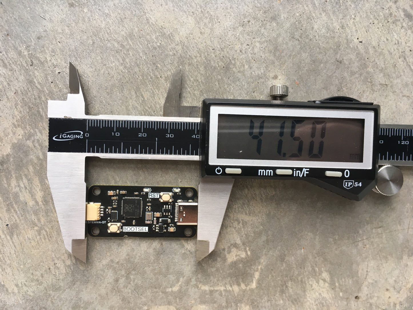 dink-ii - i2c microcontroller